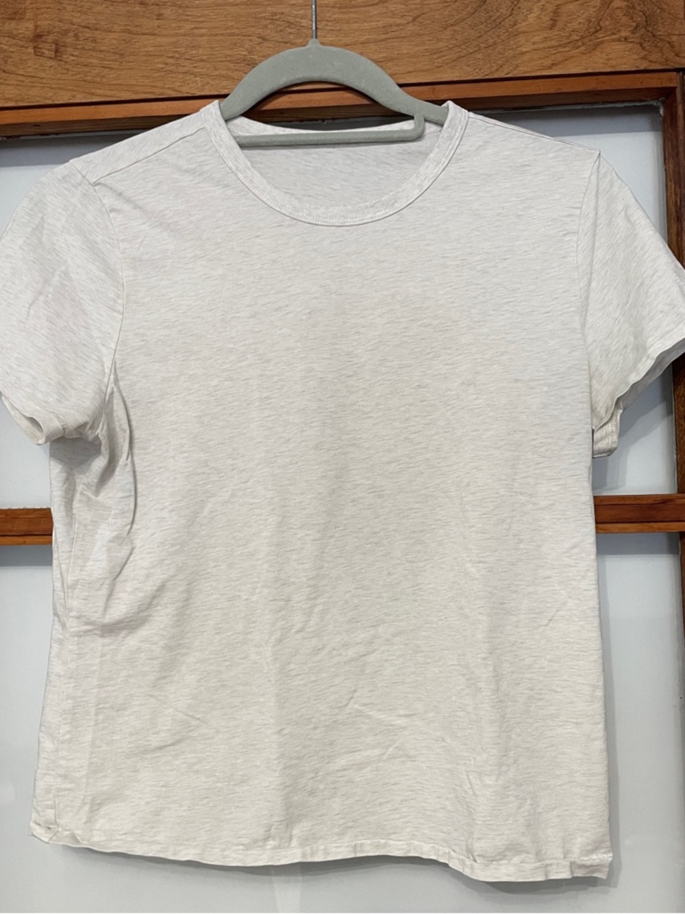 Vuori Cream Crop Tee